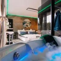 Airport Apart Exklusiv Apartment mit eigenem Whirpool 2,5 km vom Flughafen Nürnberg、ニュルンベルクにあるニュルンベルク空港 - NUEの周辺ホテル