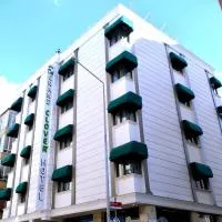 Grand CLOVER Hotel, хотел в Kırklareli