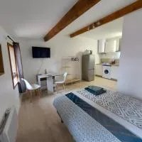 Studio cosy au coeur du centre ville، فندق في بيداريوكس