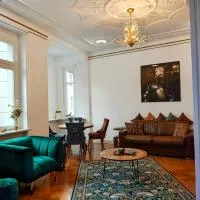 Zeitz में, होटल Exklusive Ferienwohnung Agnes in zentraler Bestlage von Zeitz! Vollausgestattet, freie Parkplätze, Magenta-TV, Highspeed WLAN, Fahrstuhl