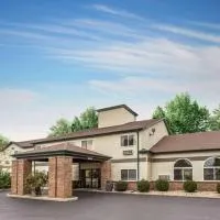 Rock Island Inn & Suites Streator , IL, отель в городе Delbert Egan Housing Project