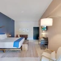 Aguadilla Surf Lodge, готель у місті Aguacate