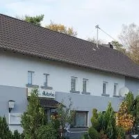 Hotel Garni "Adria", hotel v mestu Windhagen
