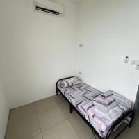 Hostel TTDI, ξενοδοχείο κοντά στο Αεροδρόμιο Sultan Abdul Aziz Shah - SZB, Σαχ Αλάμ