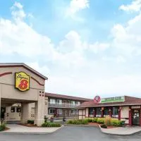 Super 8 by Wyndham Guelph, hotel u gradu 'Guelph'