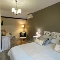 LA MAISON DE TRIBOULET Chambres et table d'hôtes -Amboise-, hotel a Pocé-sur-Cisse