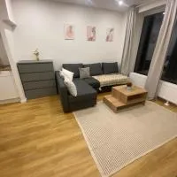 Stadtwald Appartement Christa、ユルツェンのホテル