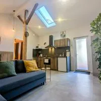 l'Atelier, sauna & spa، فندق في Riorges