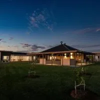 Kilsby Sinkhole & Accommodation – hotel w mieście Mount Schank