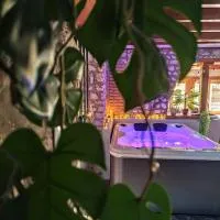 Le Petit Paradis, hotelli kohteessa Bouafles