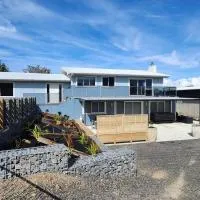 #40 Below, hotel sa Waitarere