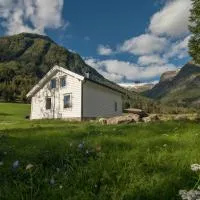 Hansali Holiday Home, hotel u gradu 'Fjærland'