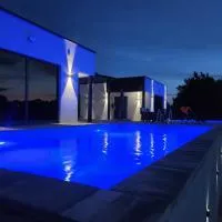 Apartmani City ES, hotel Cazinban