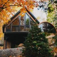 Cottage in Huntsville, hotel em Novar