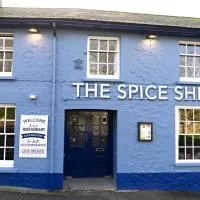 The Spice Ship, מלון בוויימות'