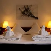 Miros Restaurant Steakhaus Hotel, מלון בלנגנפלד