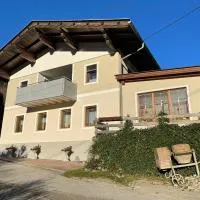 Haus Janschütz, hotel en Flattach