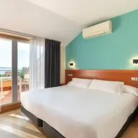 Hotel Playa Langosteira by Adeloló, hotel di Finisterre