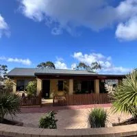 Wayllinga Cottage โรงแรมในParryville