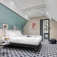 Brit Hotel Les Voyageurs – hotel w mieście Loudéac