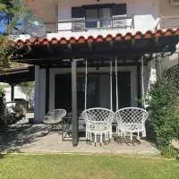 Elani beach villa, hotell i Elani