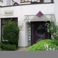 Hotel Gasthof Traube, hotel em Kernen