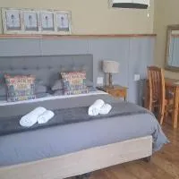 African Dawn B&B, хотел в Calvinia