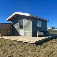 Egilsstadir में, होटल Smabot - riverside cottage