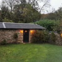 Shed Gwely, hotel Govilonban