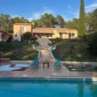 Villa proche Golfe de St Tropez, hotel in Le Muy