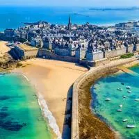 "Le petit Breizh 2" entre Mt St Michel et Saint Malo 6personnes 1bébé, hotel v destinaci Saint-Marcan
