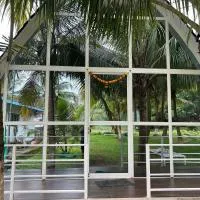 Dome Meadows Retreat, hotel a Alibaug