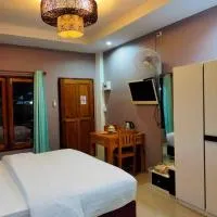 Ban Non Sombun में, होटल Mgrand Hotel