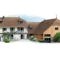 Maison d'hôtes & SPA La Scierie، فندق في سالين- ليه-بان