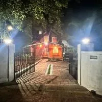 Gangadharam Tiny House 2BHK AC、Tellicherryのホテル