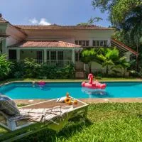 StayVista at A Portuguese Tale - Pool, Bar & BBQ, Hotel in Assagao