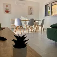 Le gîte de la fontaine - le renard, hotel en Domblans