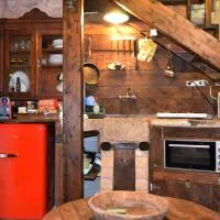 Small Stone Maisonette 1, viešbutis mieste Lílaia