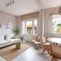 2BR Flat W Modern Touches, hotell i Adalar