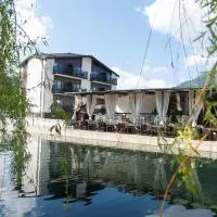 Complex Pescăresc Gura Repezii Borșa โรงแรมในบอร์ชา