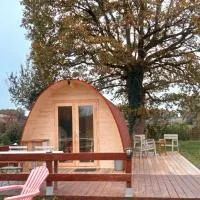 Safaripod Les Pourettes, hotel Feusines városában