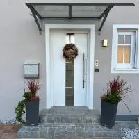 Haus am Mühlbach, hotell sihtkohas Burgkirchen an der Alz