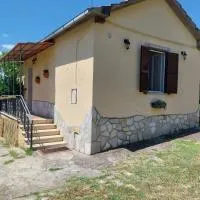 Casa Vacanze L'Amedeo, hôtel à Serrone