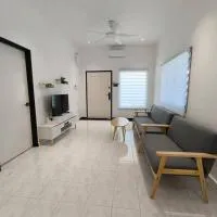 Tiny House Batu Pahat Homestay by Ngio, hotel a Batu Pahat
