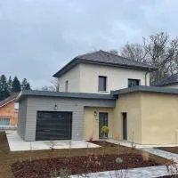 Maison à la campagne en chanvre, хотел в La Chevillotte