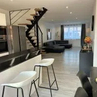 Grande maison tout confort, hotel em Lesquin