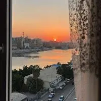 شقة فندقية مميزة على النيل, Hotel in Mansoura