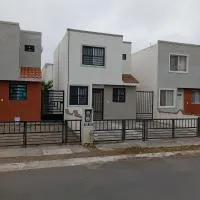 Casa Adobe clima total Starlink zona Aeropuerto, ξενοδοχείο σε Pesquería