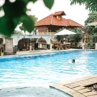 아메드에 위치한 호텔 Amed Cafe & Hotel Kebun Wayan