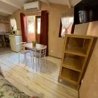 Chalet Provençal au cœur du Var, hotel v destinaci Le Luc